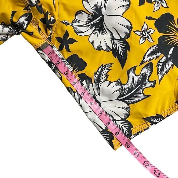 Kirra by PacSun Tropical Yellow and Grey Board Shorts NWT - Picture 8 of 8